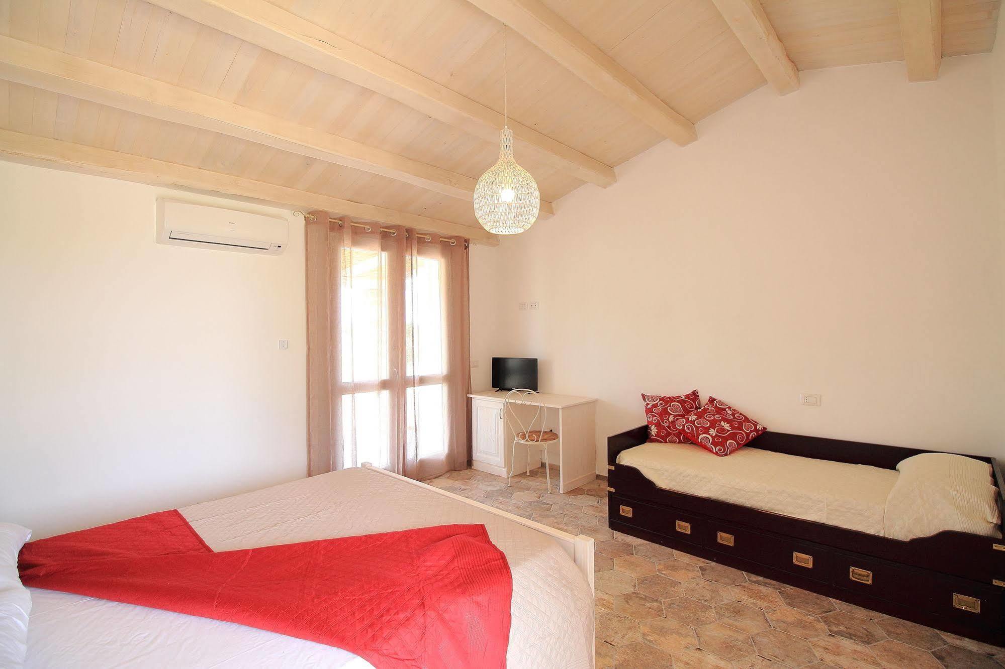 Vila Oasi Blu Calasetta Exteriér fotografie